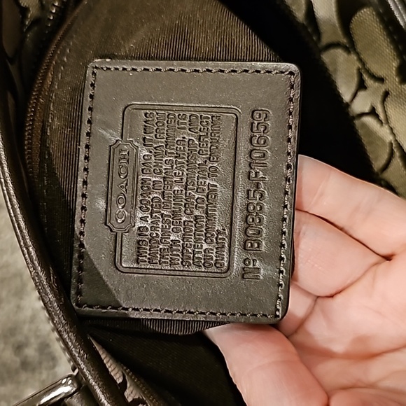 Coach Brown monogram C Logo Bag in excellent condition - Picture 9 of 9